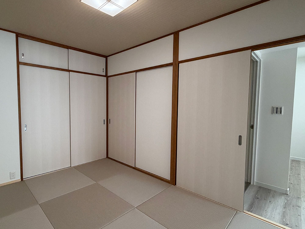 朝日プラザ伏見東和室